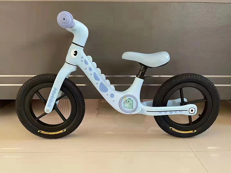 Factory wholesale Promotional Cute balancing Balance Bike Ride On Car For Kids Children Scooter toys