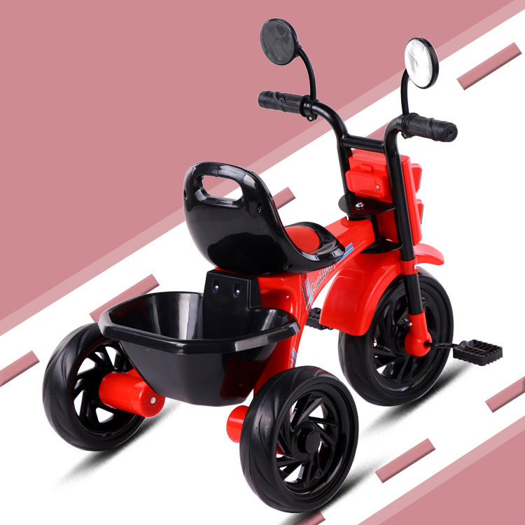 Children lightweight pedal riding tricycle with light and music/Baby ride on tricycle